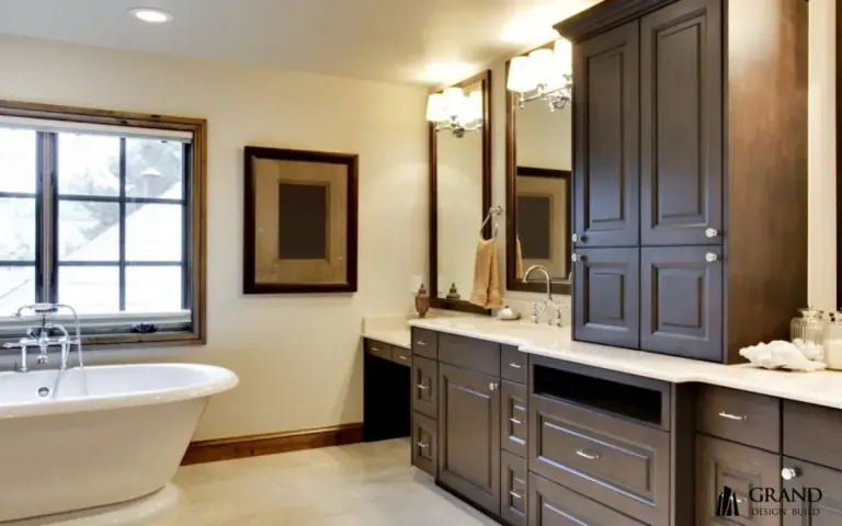 Bathroom renovation in Toronto by Grand Design Build