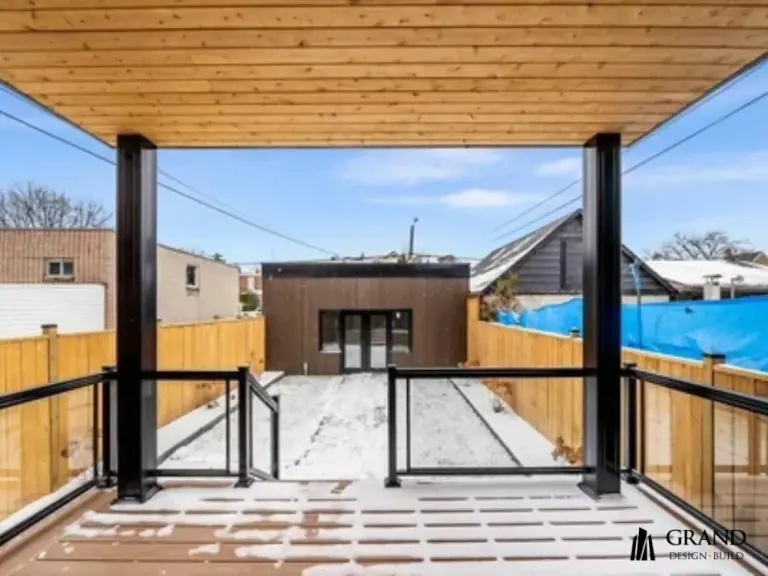 Custom build in Toronto by Grand Design Build