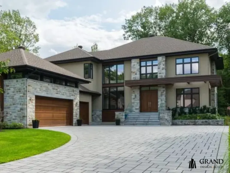 Custom build in Toronto by Grand Design Build