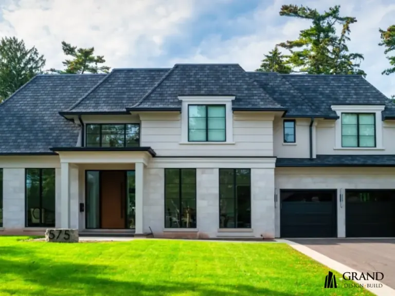 Custom build in Toronto by Grand Design Build