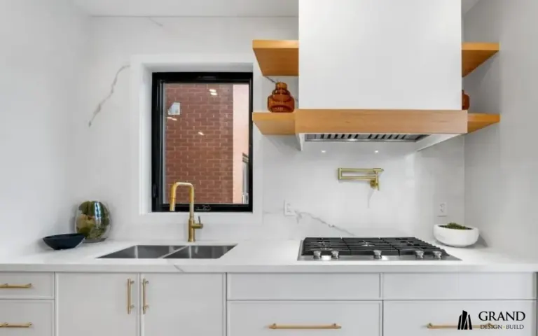 Kitchen renovation in Toronto by Grand Design Build