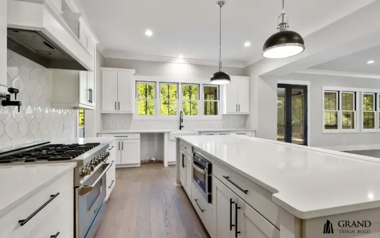 Kitchen renovation in Toronto by Grand Design Build
