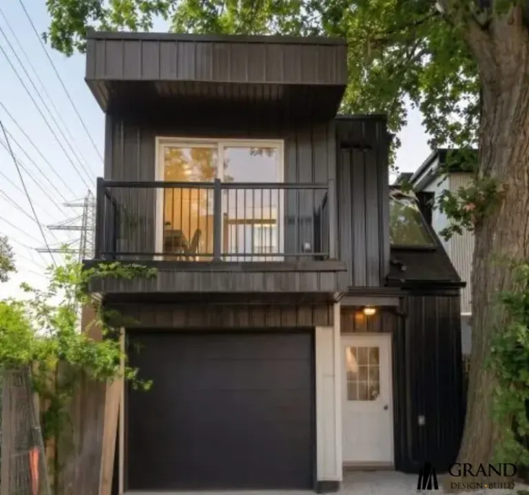 Laneway suite in Toronto by Grand Design Build