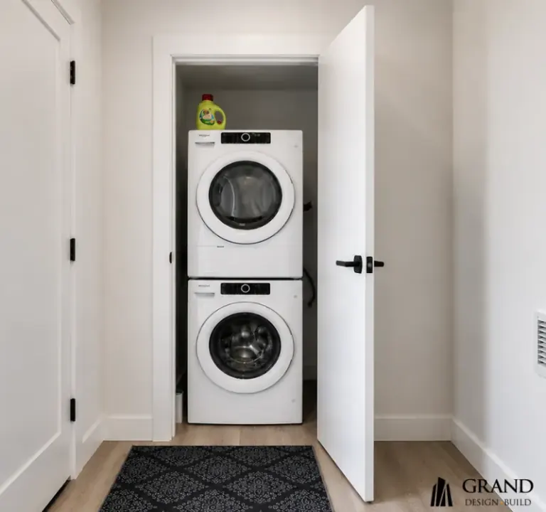 Laneway suite in Toronto by Grand Design Build